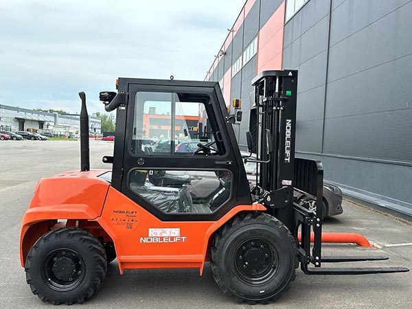 Погрузчик Повышенной Проходимости Noblelift FD2RT35 2WD