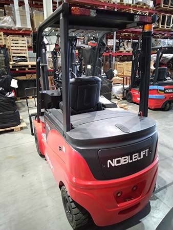 Электрический вилочный погрузчик FE4P30N LI-ION | Noblelift