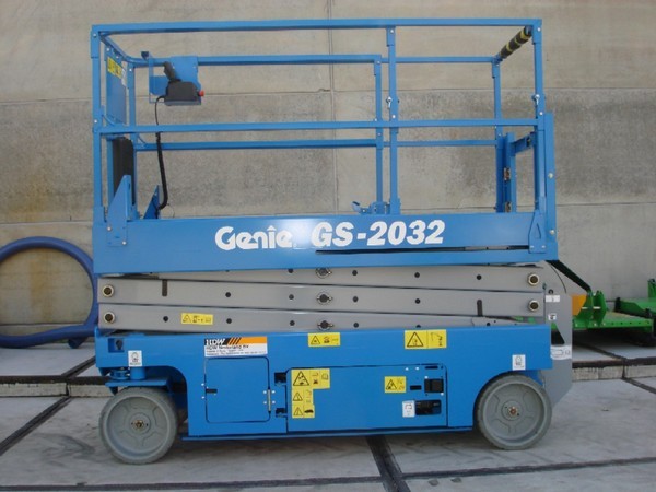 Ножничный подъемник GENIE GS-2032