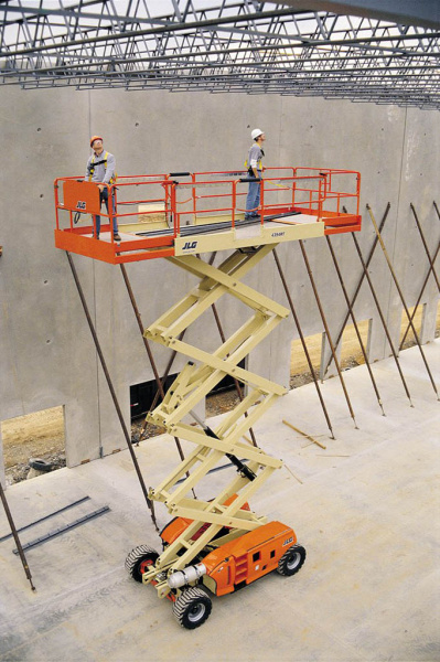 Ножничный подъемник JLG 4394RT
