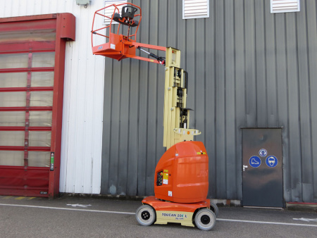 Вертикальный подъемник JLG T10E-L