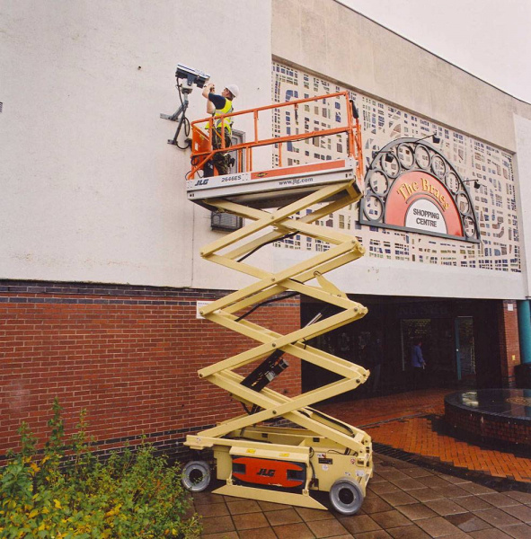 Ножничный подъемник JLG 2646ES