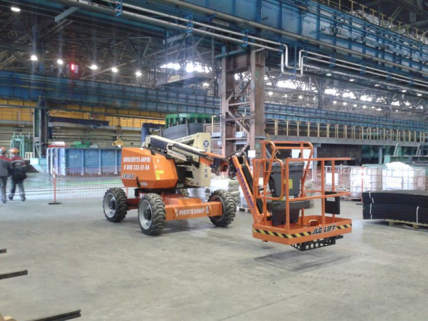 Коленчатый подъемник JLG 340 AJ