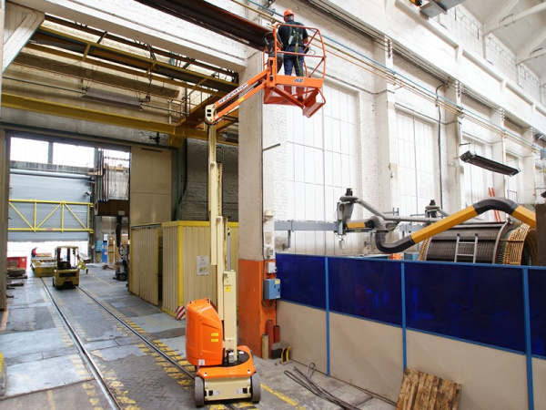 Вертикальный подъемник JLG T8E Toucan