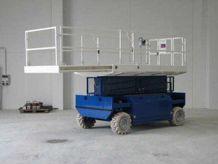 Ножничный подъемник HAB S 154-18 E2WD